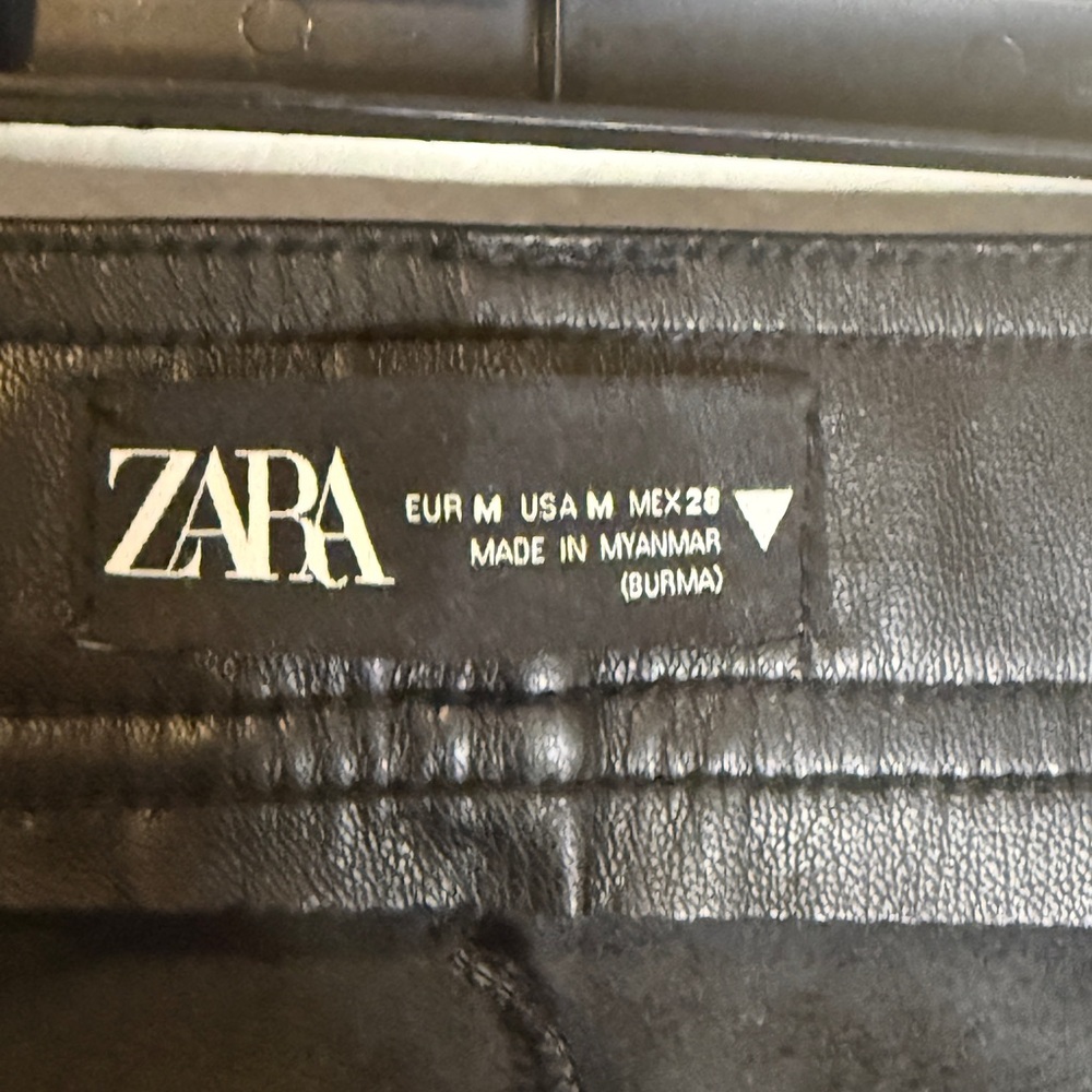 Zara Black Faux Leather Skinny Jeans - Picture 3 of 4